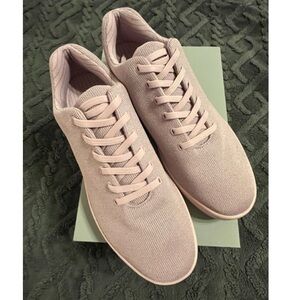 NIB ATOMS Model 000 Walking Shoes Neon Pink NEW IN BOX NWT